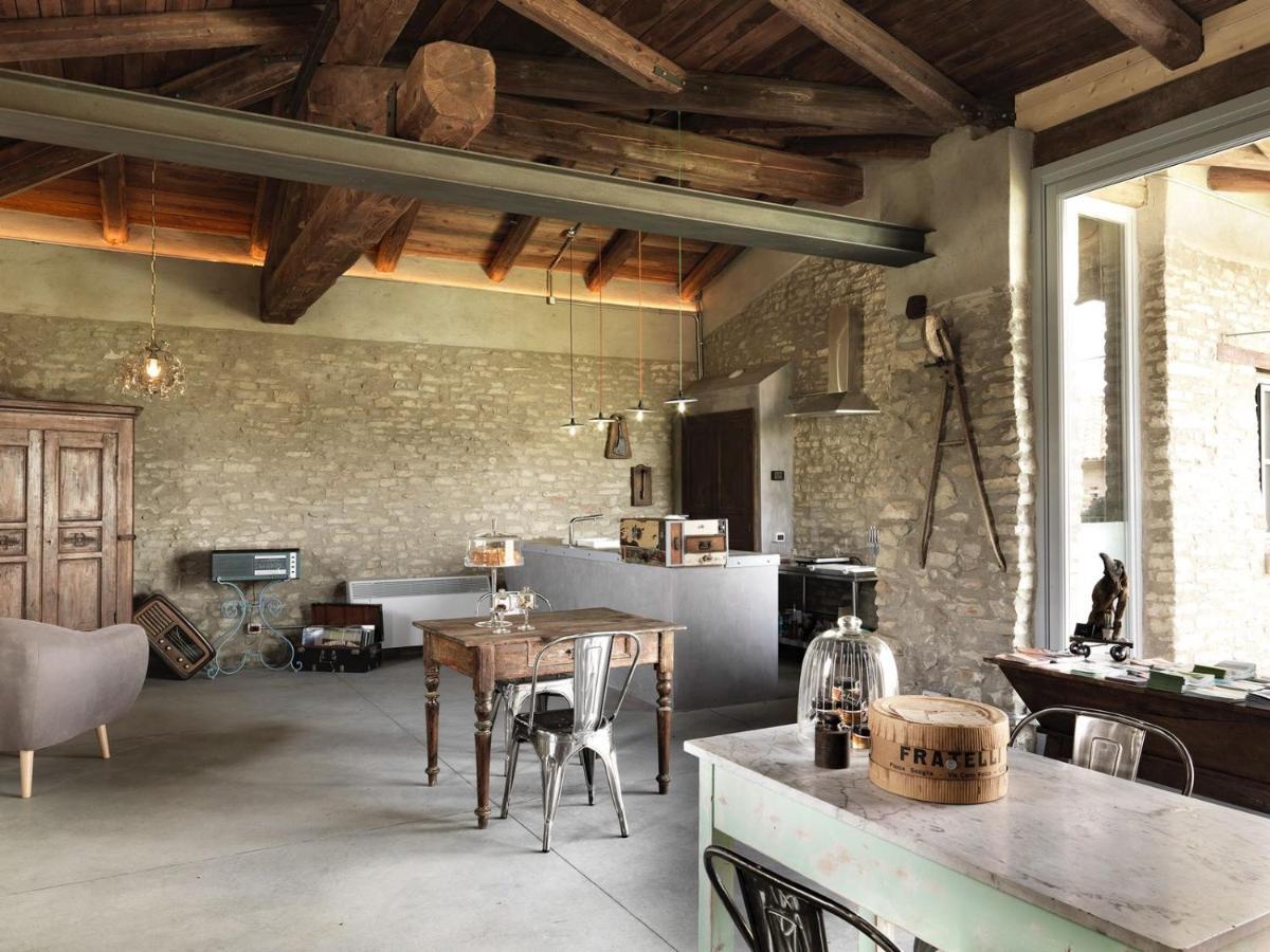 Bed and Breakfast Cascina Facelli Bossolasco Esterno foto