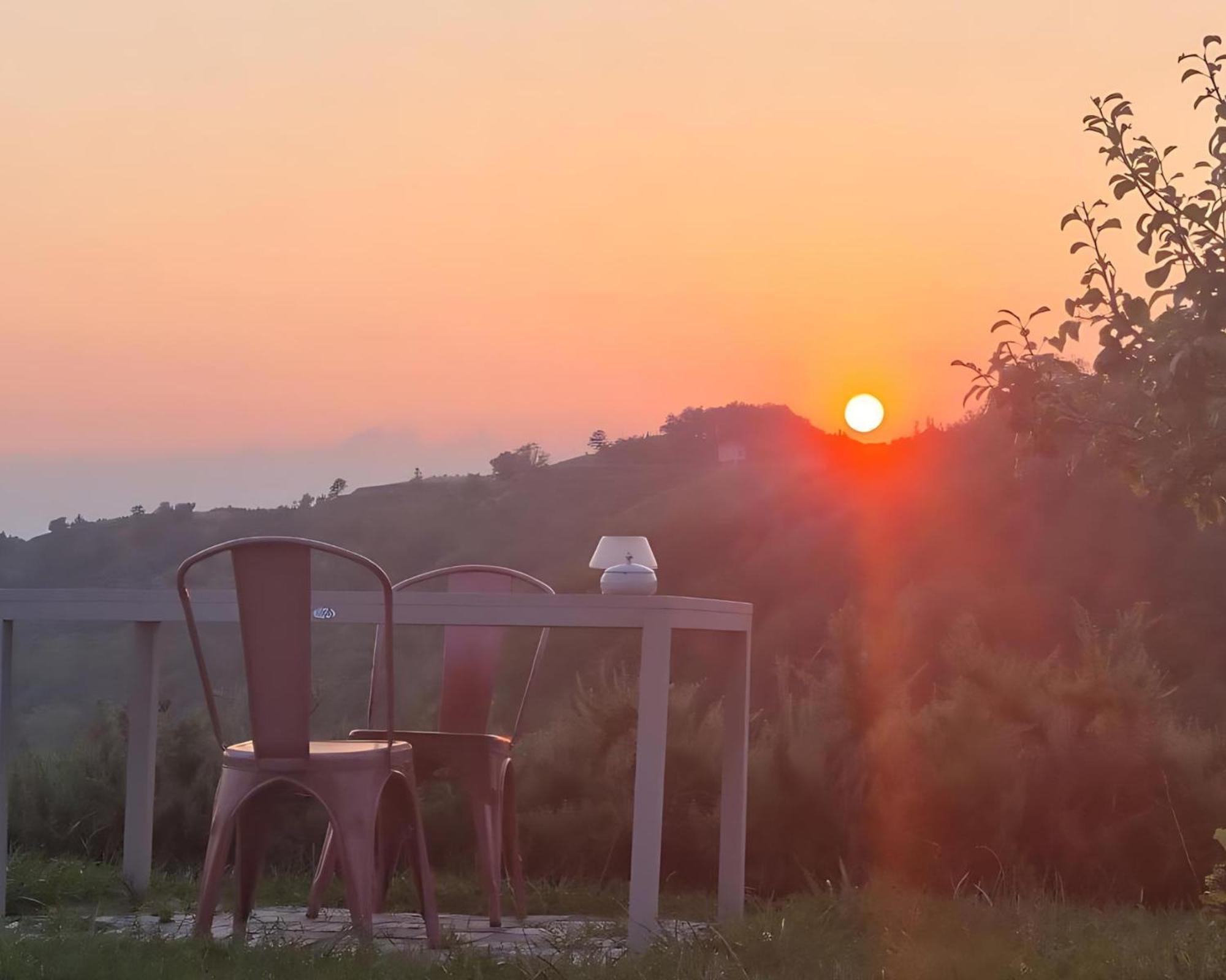 Bed and Breakfast Cascina Facelli Bossolasco Camera foto