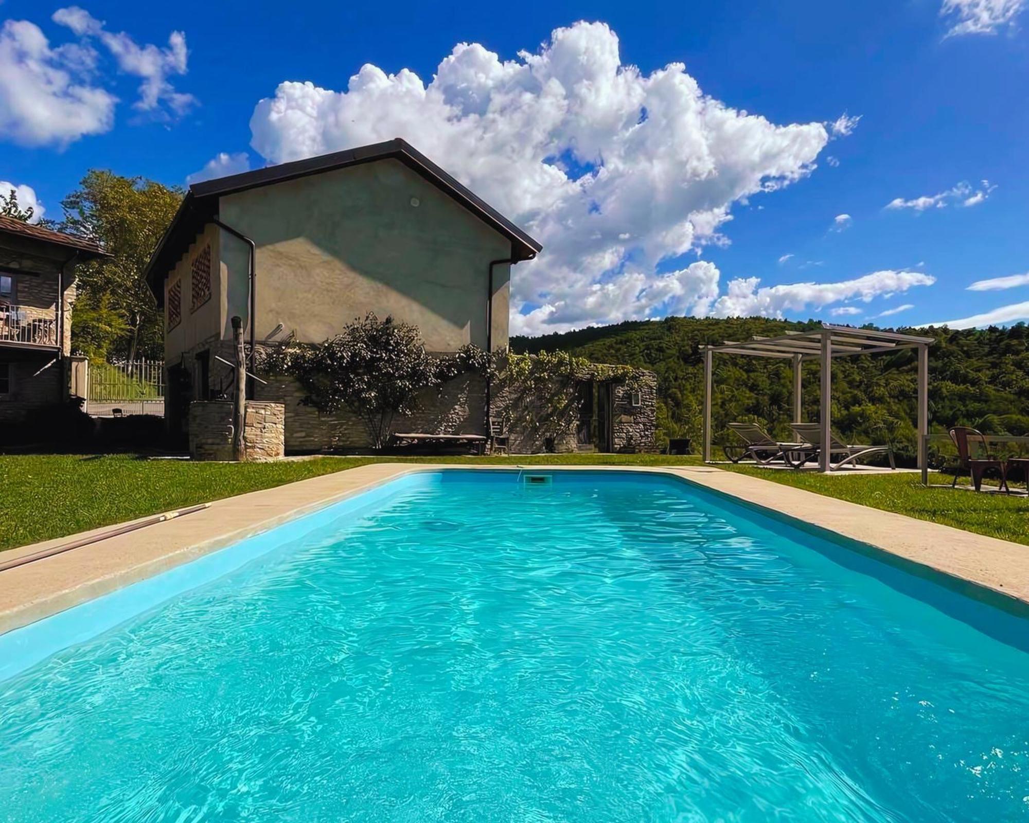 Bed and Breakfast Cascina Facelli Bossolasco Esterno foto